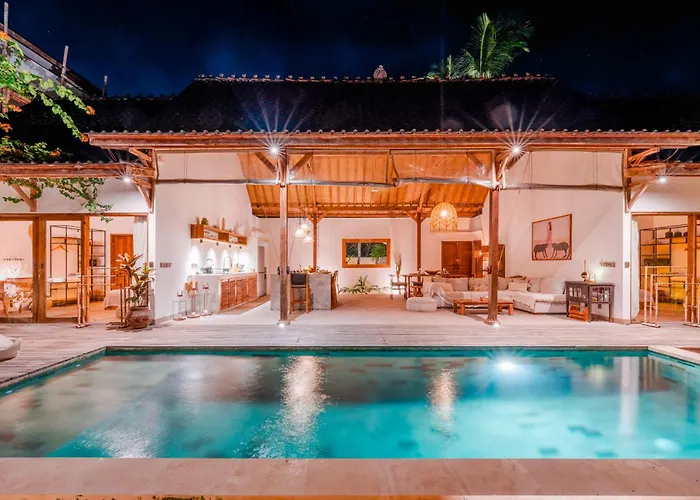 Manouch Villa